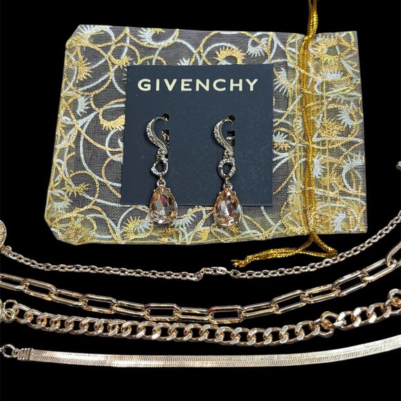 GIVENCHY EARRINGS NWT WITH 4 GOLD BRACELETS IN DUSTY - Picture 1 of 4